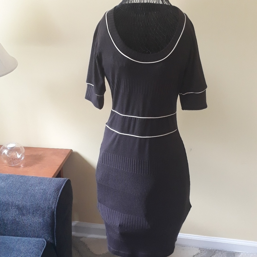 NEW Dark Brown Form Fitting Short Sleeve Dress